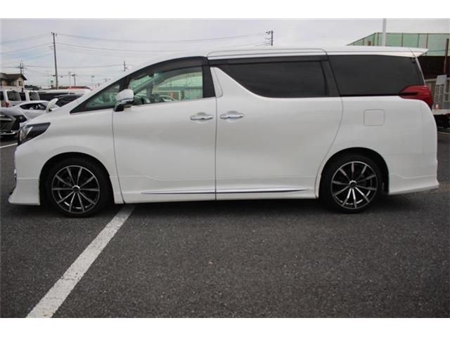 TOYOTA ALPHARD 2015