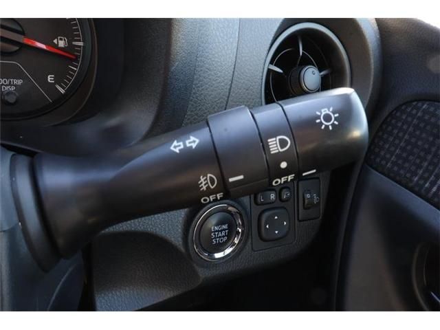 TOYOTA VITZ  4WD 2017