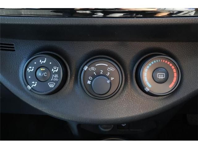 TOYOTA VITZ  4WD 2017