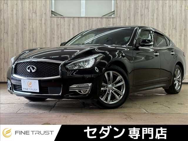 NISSAN FUGA 2015