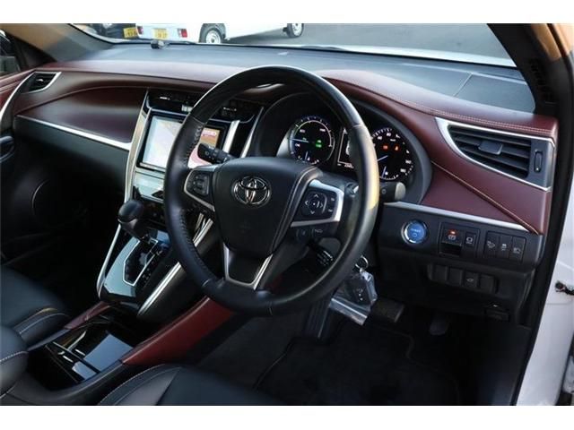 TOYOTA HARRIER HYBRID 2020