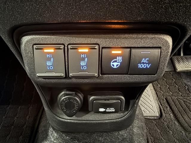 TOYOTA SIENTA HYBRID 2023