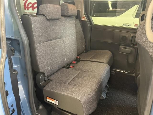 TOYOTA SIENTA HYBRID 2023