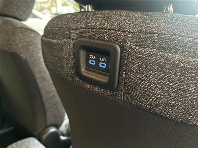 TOYOTA SIENTA HYBRID 2023