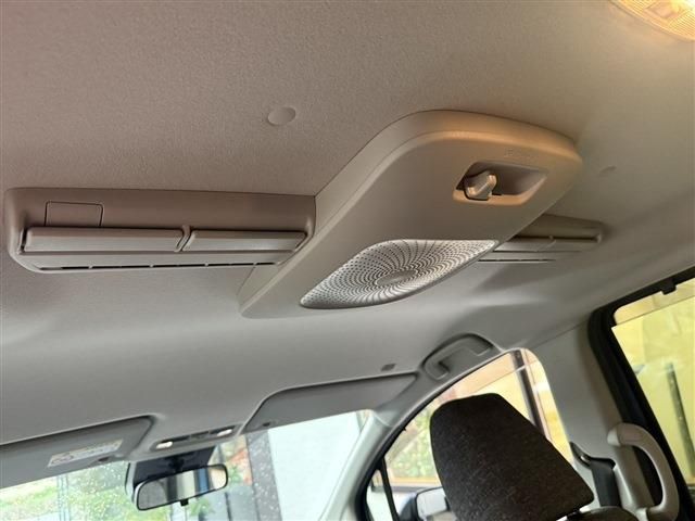 TOYOTA SIENTA HYBRID 2023