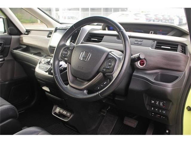 HONDA FREED plus HYBRID 2016