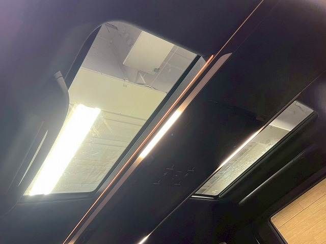 TOYOTA VELLFIRE  HYBRID 2024