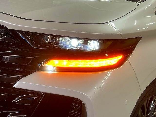 TOYOTA VELLFIRE  HYBRID 2024