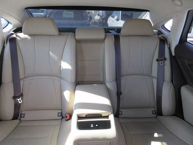 TOYOTA LEXUS LS500h 2017