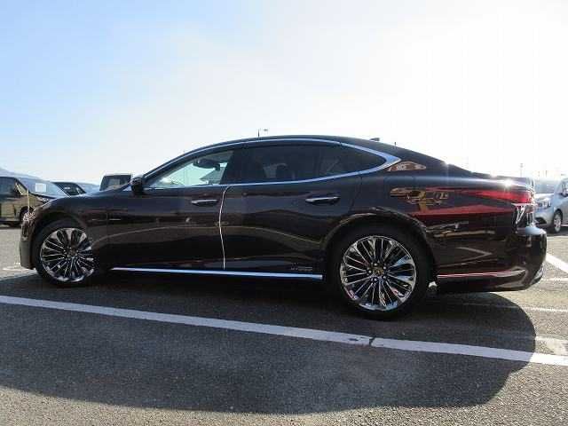 TOYOTA LEXUS LS500h 2017