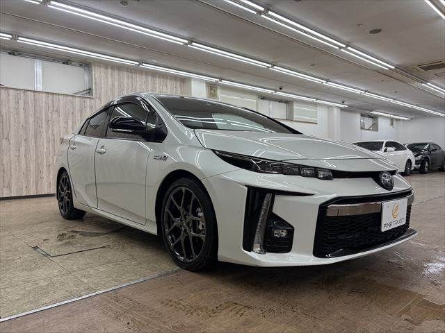 TOYOTA PRIUS PHV 2017