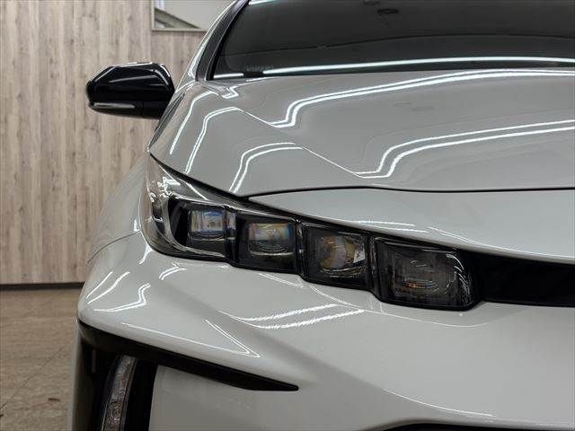 TOYOTA PRIUS PHV 2017