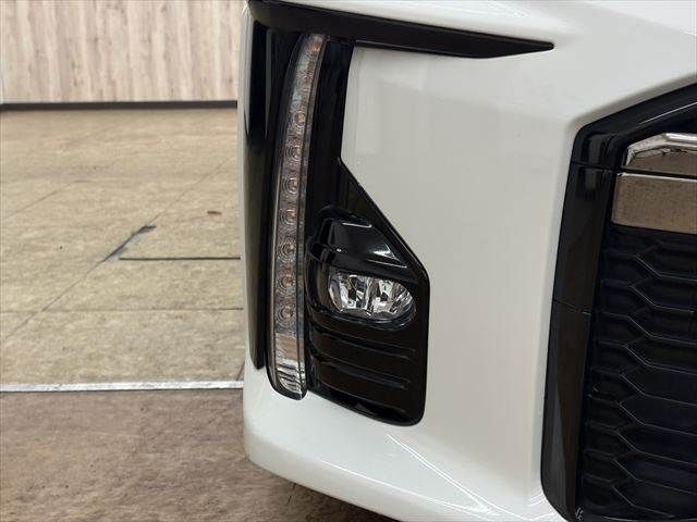 TOYOTA PRIUS PHV 2017