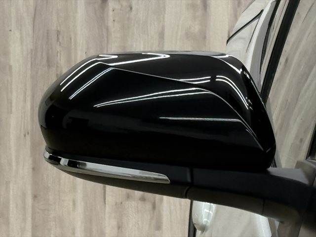 TOYOTA PRIUS PHV 2017