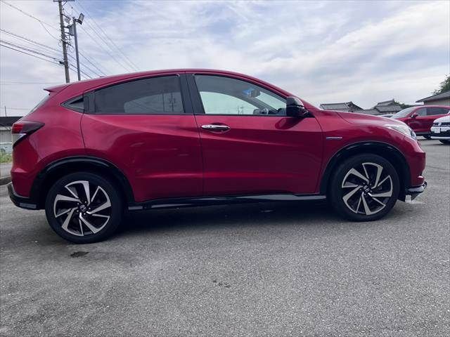 HONDA VEZEL HYBRID 2016