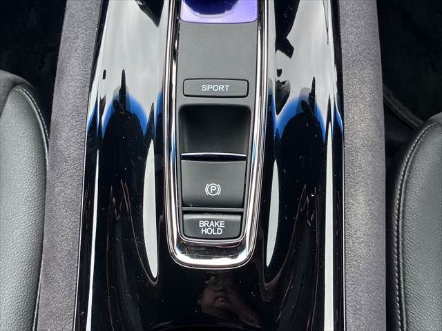 HONDA VEZEL HYBRID 2016