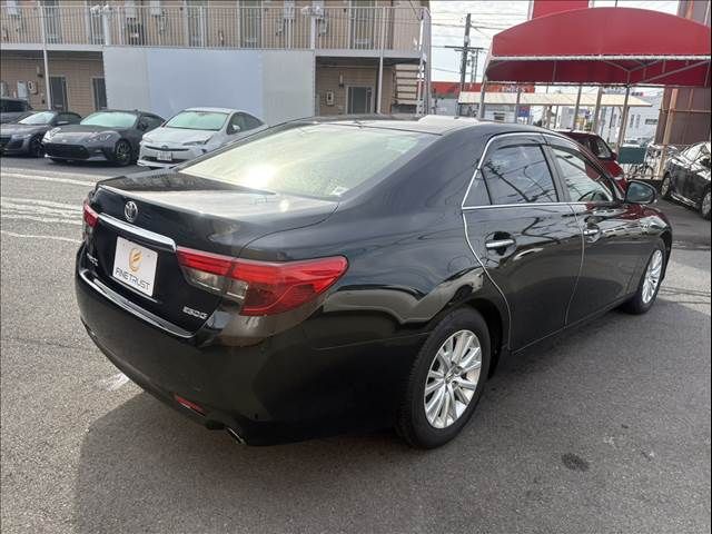 TOYOTA MARK X 2013