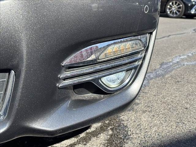 NISSAN FUGA HYBRID 2015