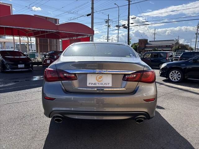 NISSAN FUGA HYBRID 2015