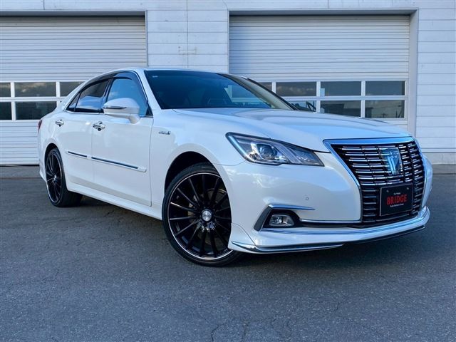 TOYOTA CROWN sedan hybrid 4WD 2016