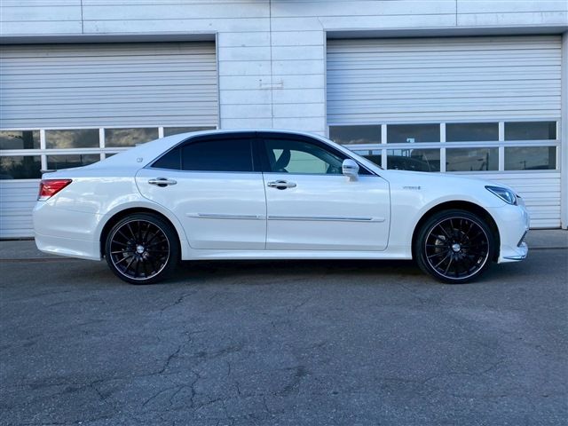 TOYOTA CROWN sedan hybrid 4WD 2016