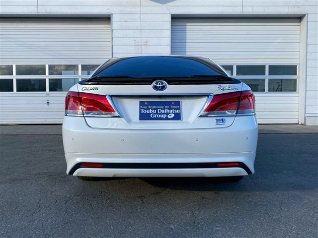TOYOTA CROWN sedan hybrid 4WD 2016