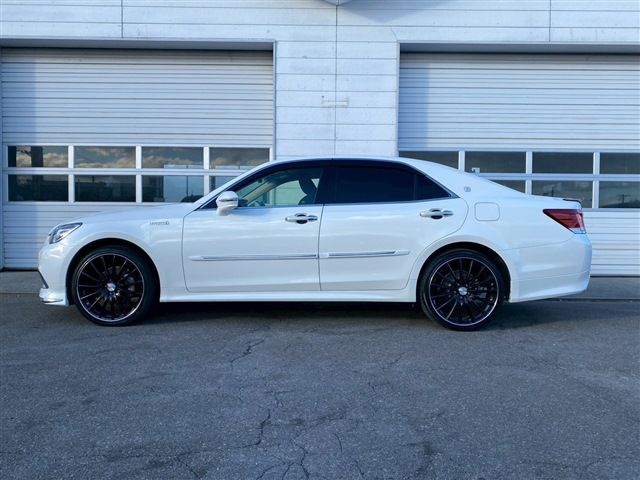 TOYOTA CROWN sedan hybrid 4WD 2016