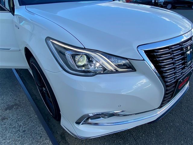 TOYOTA CROWN sedan hybrid 4WD 2016