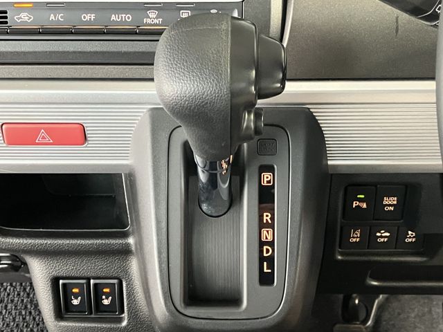 SUZUKI Spacia GEAR 2022