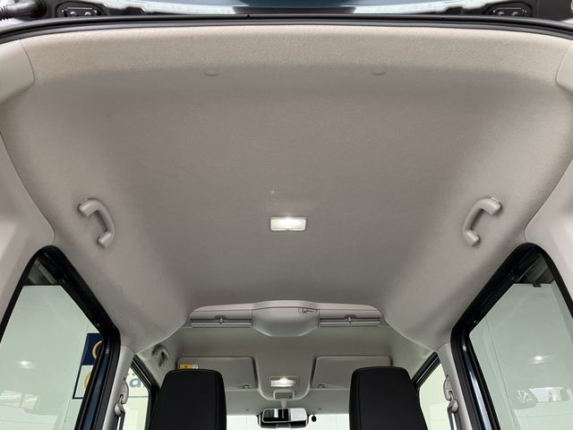 SUZUKI Spacia GEAR 2022