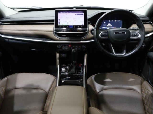 JEEP JEEP COMMANDER 2023