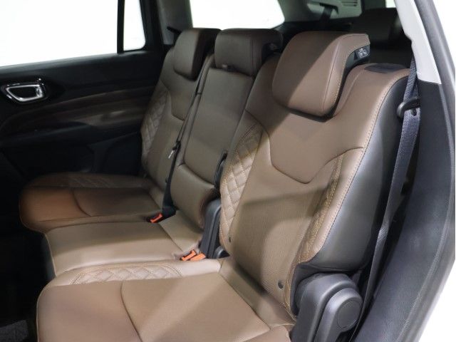 JEEP JEEP COMMANDER 2023