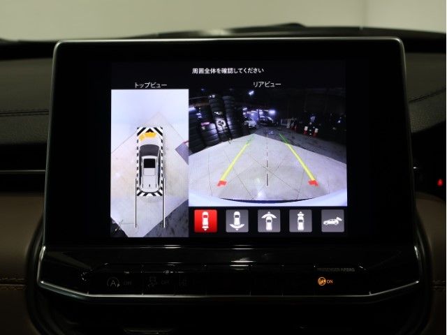 JEEP JEEP COMMANDER 2023