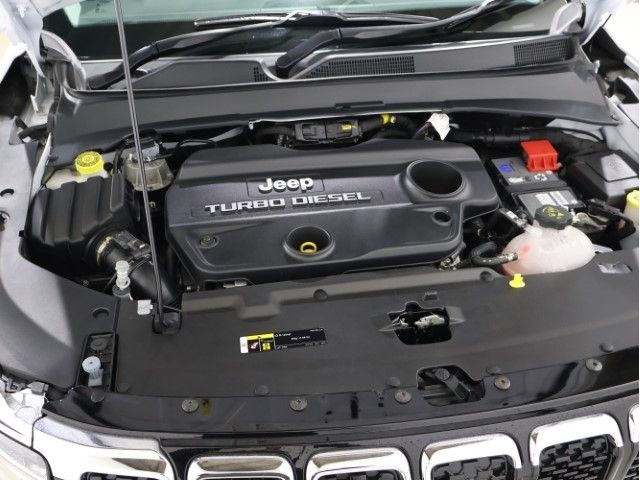 JEEP JEEP COMMANDER 2023