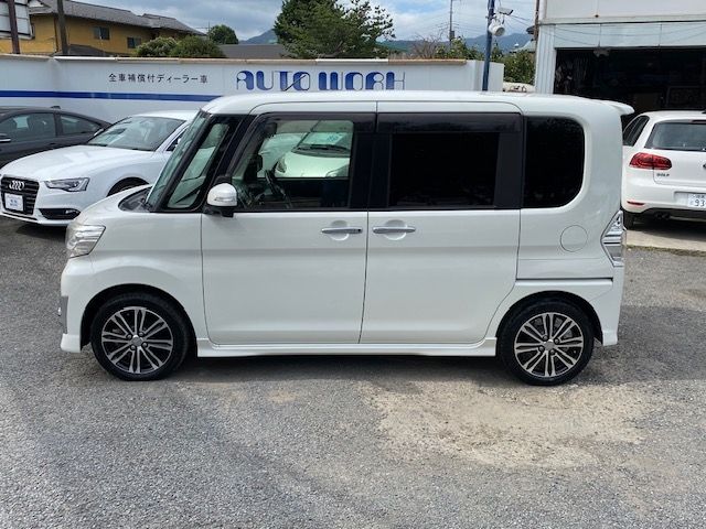 DAIHATSU TANTO CUSTOM 2014