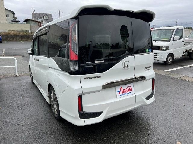 HONDA STEPWAGON SPADA 4WD 2015