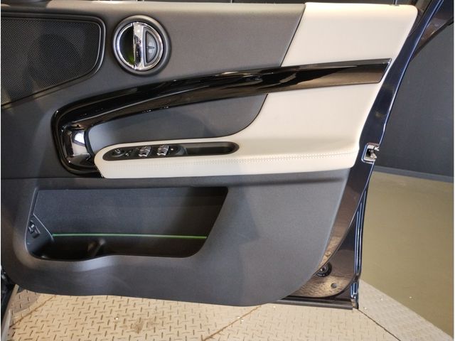 BMW MINI COOPER D CROSSOVER 2024