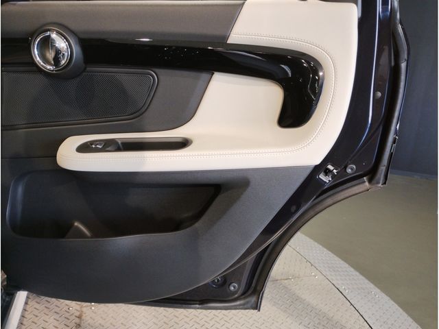 BMW MINI COOPER D CROSSOVER 2024