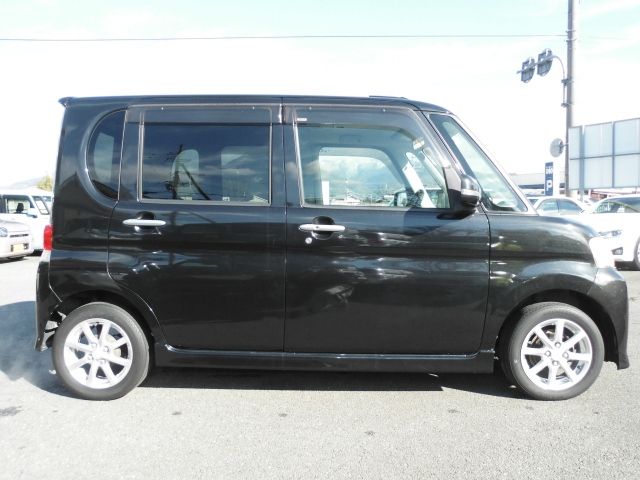 DAIHATSU TANTO 2012