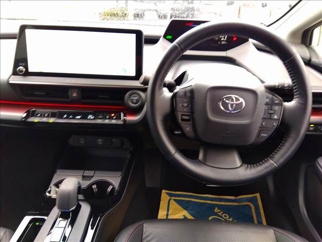TOYOTA PRIUS 4WD 2023