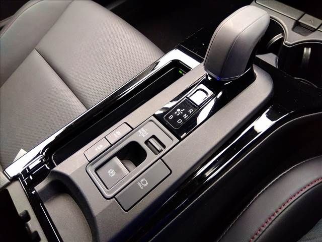 TOYOTA PRIUS 4WD 2023