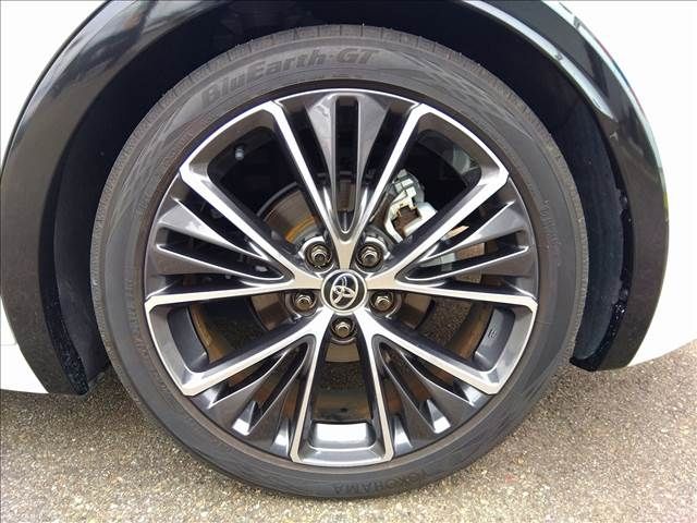 TOYOTA PRIUS 4WD 2023