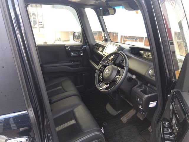 HONDA N BOX CUSTOM 4WD 2022