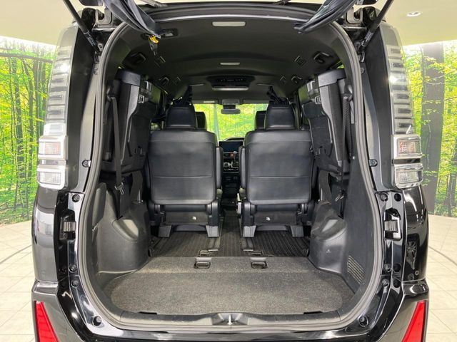 TOYOTA VOXY 4WD 2021