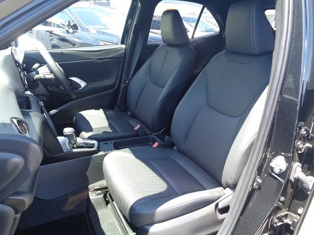 TOYOTA YARIS CROSS HYBRID 2024