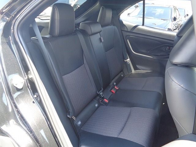 TOYOTA YARIS CROSS HYBRID 2024