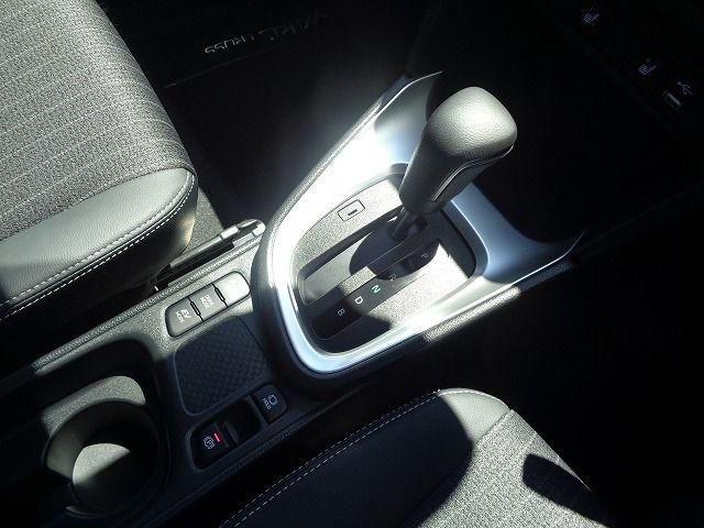 TOYOTA YARIS CROSS HYBRID 2024