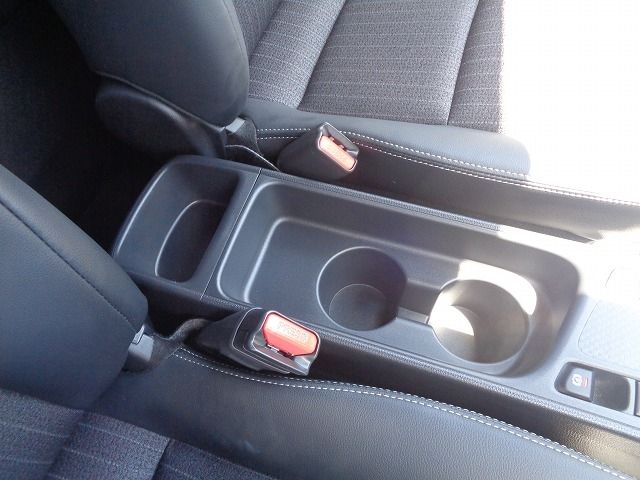 TOYOTA YARIS CROSS HYBRID 2024