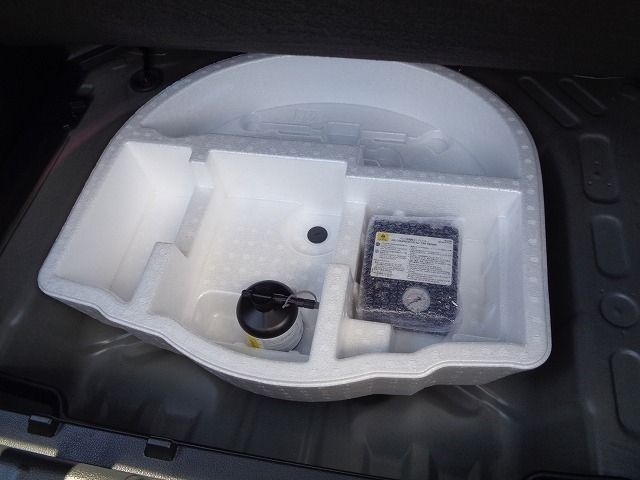 TOYOTA YARIS CROSS HYBRID 2024