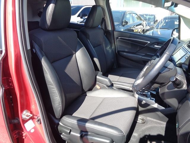 HONDA FIT HYBRID 2019